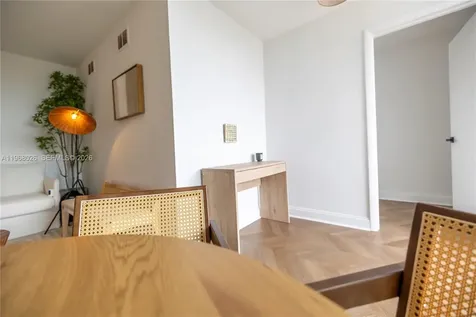 1255 W Collins Avenue Miami Beach FL 33139