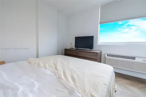 1255 W Collins Avenue Miami Beach FL 33139