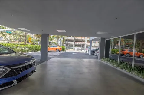 1255 W Collins Avenue Miami Beach FL 33139
