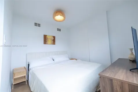 1255 W Collins Avenue Miami Beach FL 33139