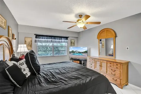 1151 SW 128th Terrace Pembroke Pines FL 33027