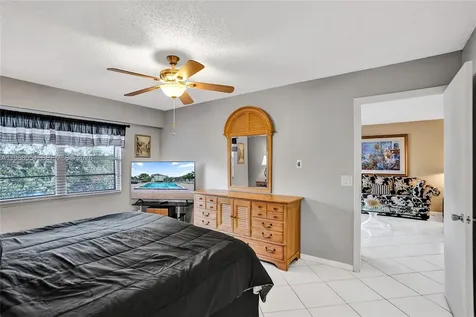 1151 SW 128th Terrace Pembroke Pines FL 33027