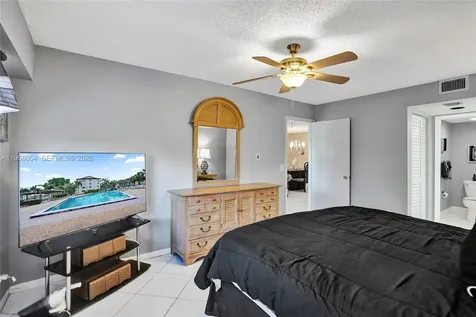 1151 SW 128th Terrace Pembroke Pines FL 33027
