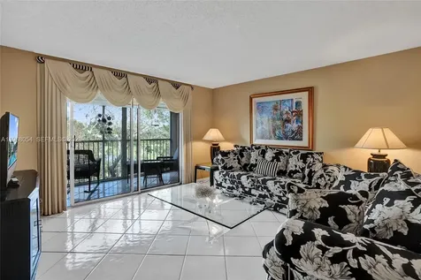 1151 SW 128th Terrace Pembroke Pines FL 33027