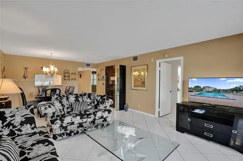 1151 SW 128th Terrace Pembroke Pines FL 33027