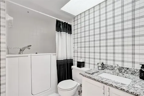 1151 SW 128th Terrace Pembroke Pines FL 33027