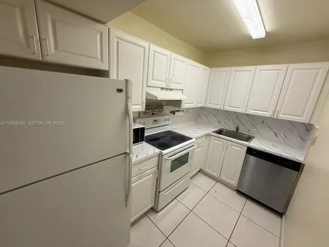 17530 NW 68th Avenue Hialeah FL 33015