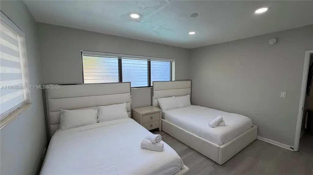 10004 E Bay Harbor Drive Bay Harbor Islands FL 33154