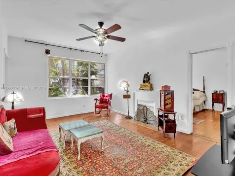 503 12th Street Miami Beach FL 33139