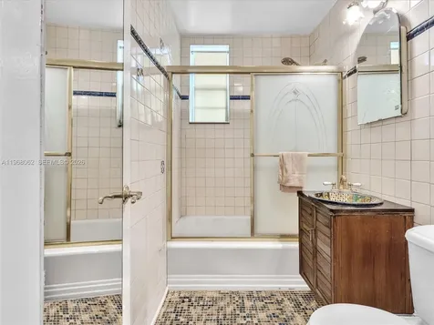 503 12th Street Miami Beach FL 33139