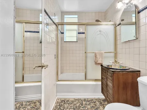 503 12th Street Miami Beach FL 33139