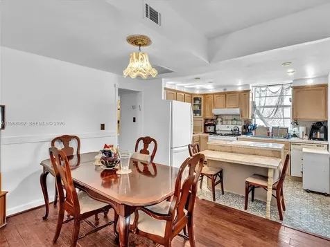 503 12th Street Miami Beach FL 33139