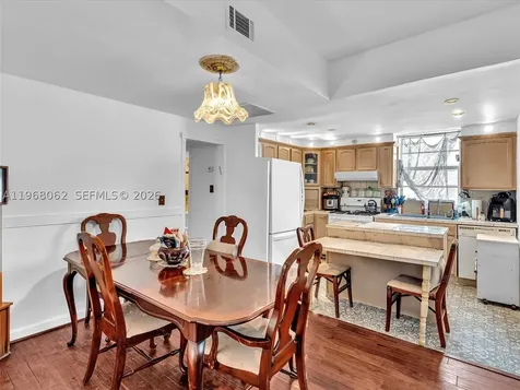 503 12th Street Miami Beach FL 33139
