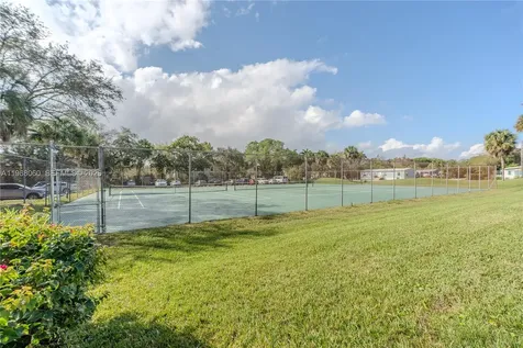 430 Commodore Drive Plantation FL 33325