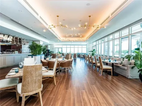 6799 Collins Avenue Miami Beach FL 33141