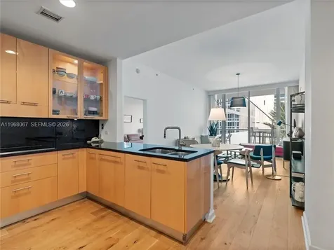 6799 Collins Avenue Miami Beach FL 33141