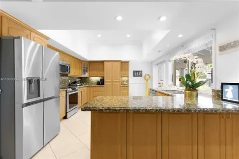 5253 NW 94th Doral Place Doral FL 33178