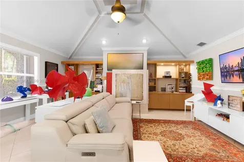 5253 NW 94th Doral Place Doral FL 33178