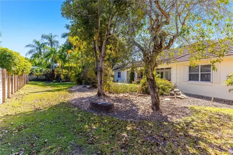 5253 NW 94th Doral Place Doral FL 33178