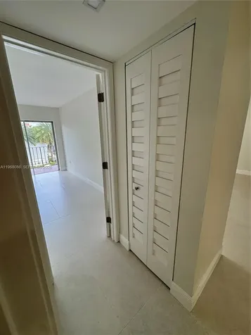 1900 W 54th Street Hialeah FL 33012