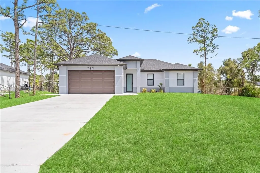 727 Drury Avenue Lehigh Acres FL 33974
