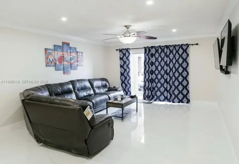 9417 SW 76th Street Miami FL 33173