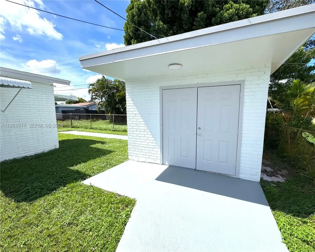 1641 NW 24th Terrace Fort Lauderdale FL 33311
