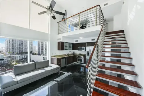 41 SE 5th Street Miami FL 33131