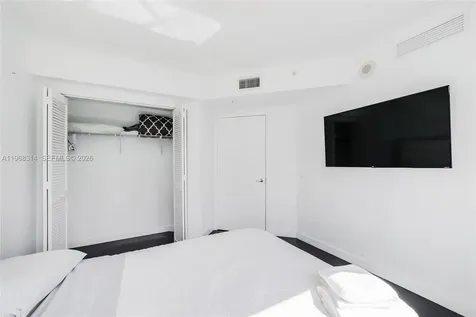 41 SE 5th Street Miami FL 33131
