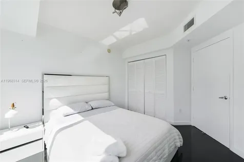 41 SE 5th Street Miami FL 33131