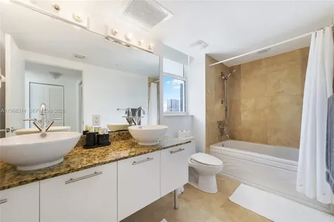 41 SE 5th Street Miami FL 33131