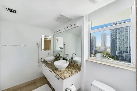 41 SE 5th Street Miami FL 33131