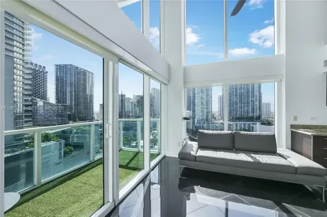41 SE 5th Street Miami FL 33131