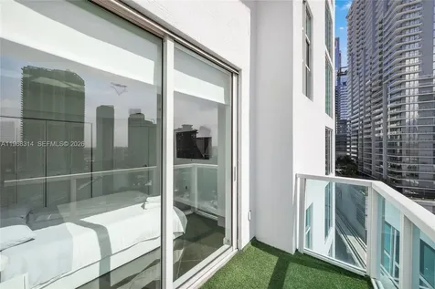 41 SE 5th Street Miami FL 33131