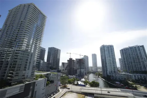 41 SE 5th Street Miami FL 33131