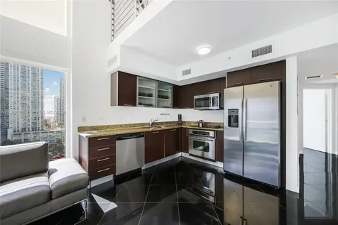 41 SE 5th Street Miami FL 33131