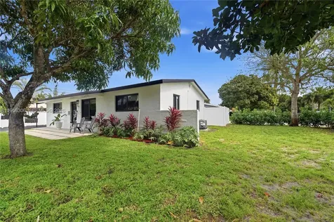 7491 Raleigh Street Hollywood FL 33024