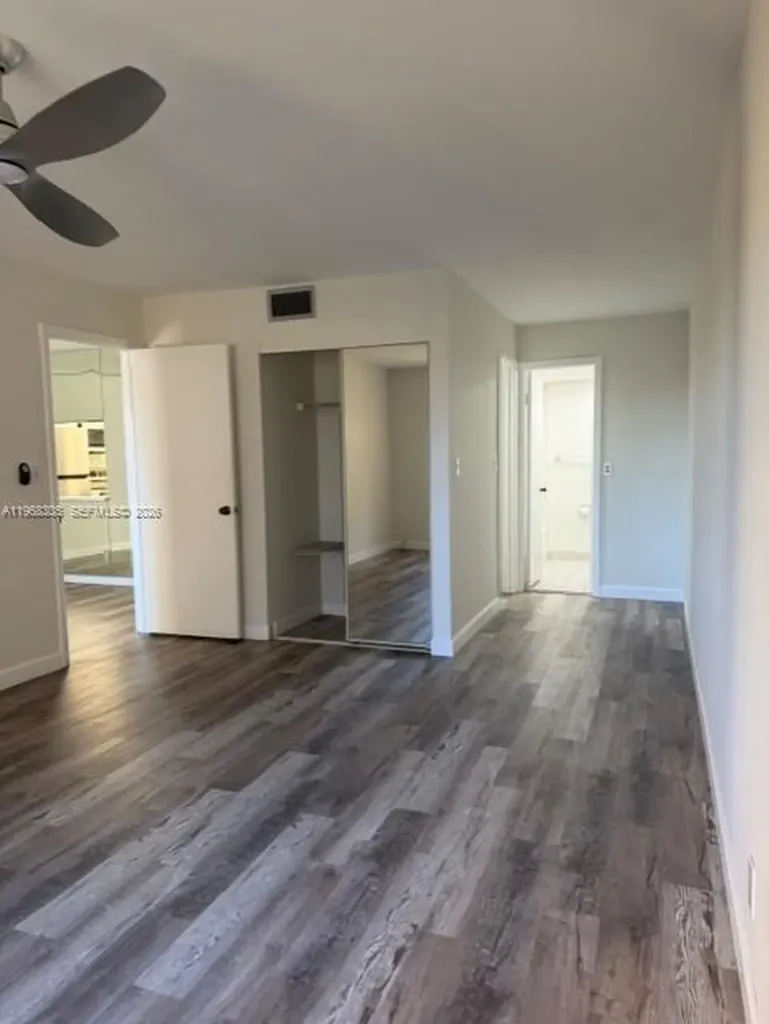 9370 SW 8th Street Boca Raton FL 33428