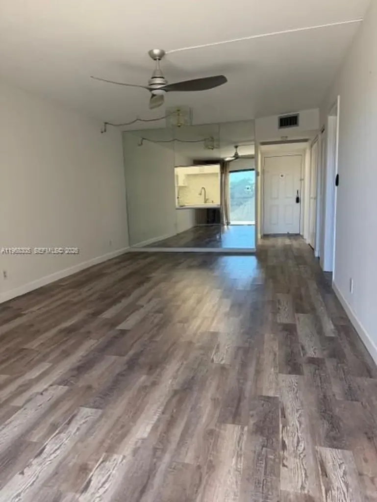 9370 SW 8th Street Boca Raton FL 33428