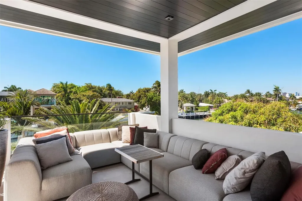 22 Isla Bahia Drive Fort Lauderdale FL 33316