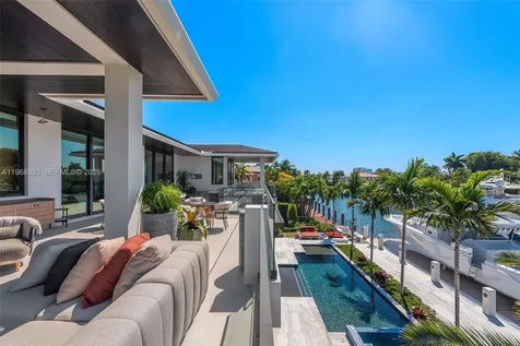 22 Isla Bahia Drive Fort Lauderdale FL 33316