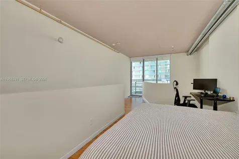 690 SW 1st Court Miami FL 33130