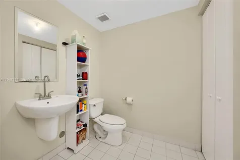 690 SW 1st Court Miami FL 33130