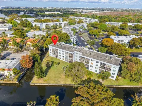 112 Royal Park Drive Oakland Park FL 33309