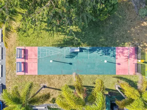 112 Royal Park Drive Oakland Park FL 33309
