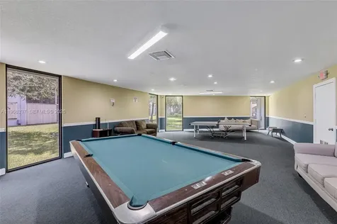 112 Royal Park Drive Oakland Park FL 33309