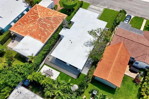 9048 Dickens Avenue Surfside FL 33154