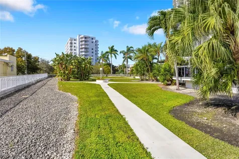 900 Bay Drive Miami Beach FL 33141