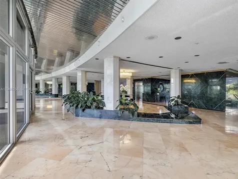 900 Bay Drive Miami Beach FL 33141