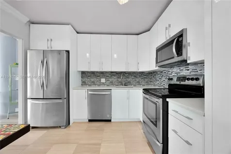900 Bay Drive Miami Beach FL 33141